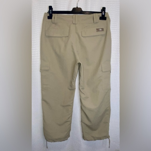 Women’s The north Face Tan cargo waist drawstring Capri pants‎ size 8 - Picture 14 of 15